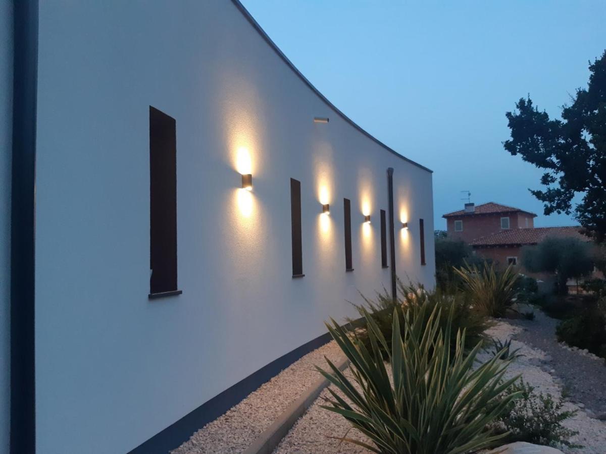 Apartments Bijou With Big Private Garden Near Umag Vilanija Екстер'єр фото