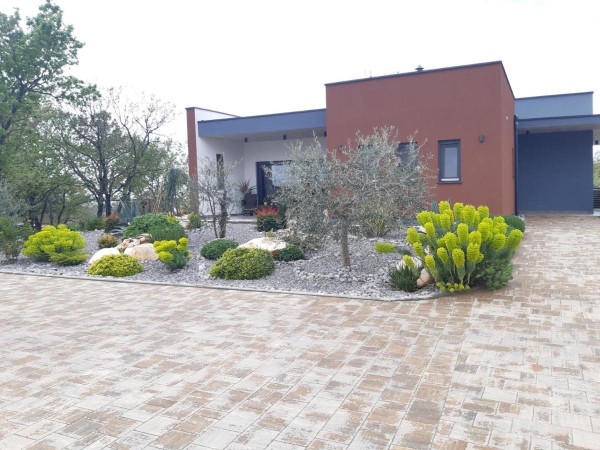 Apartments Bijou With Big Private Garden Near Umag Vilanija Екстер'єр фото