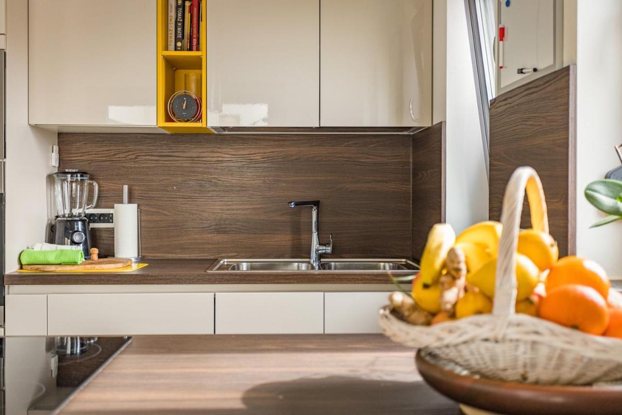 Apartments Bijou With Big Private Garden Near Umag Vilanija Екстер'єр фото